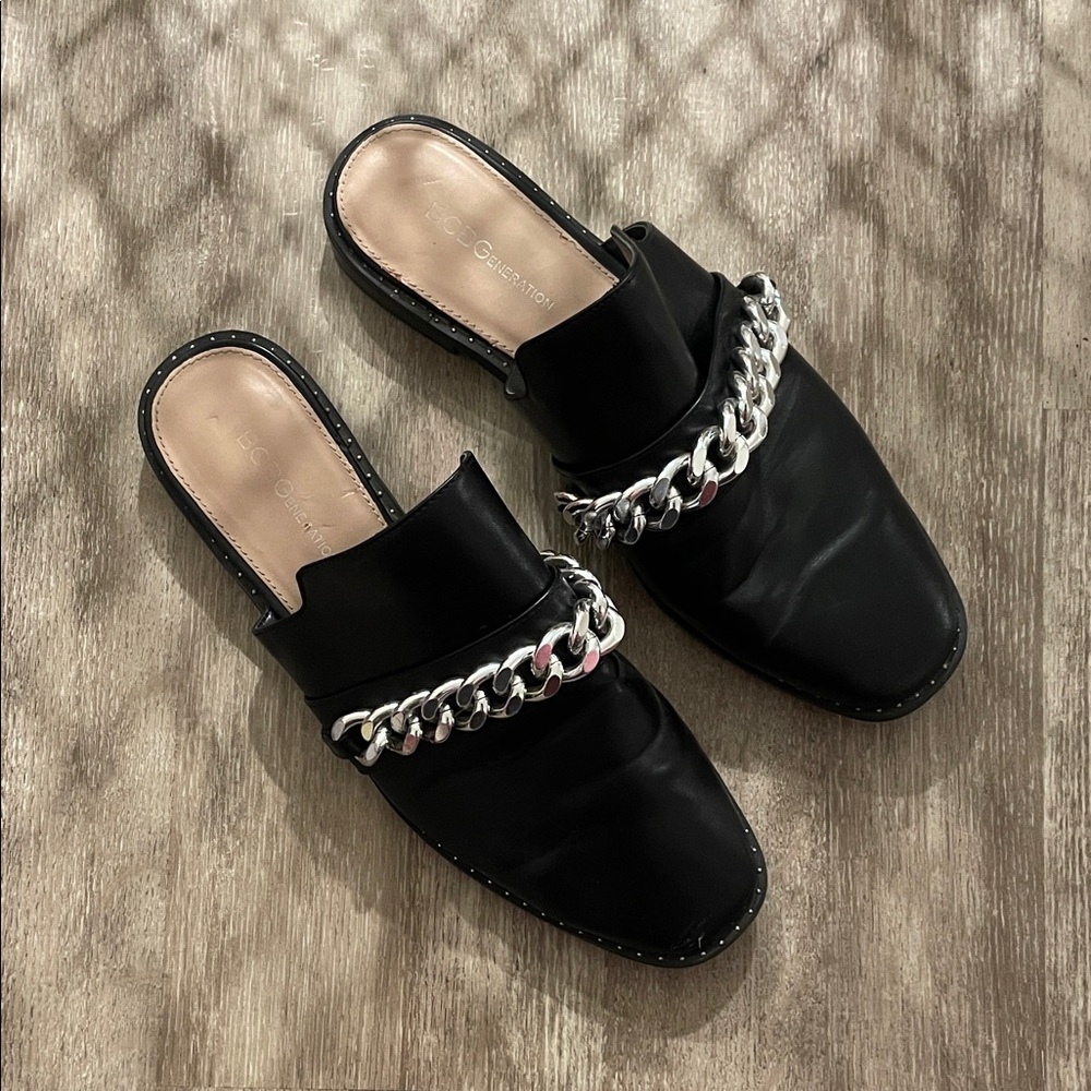BCBGeneration Silver Chain Mules (Size 9)